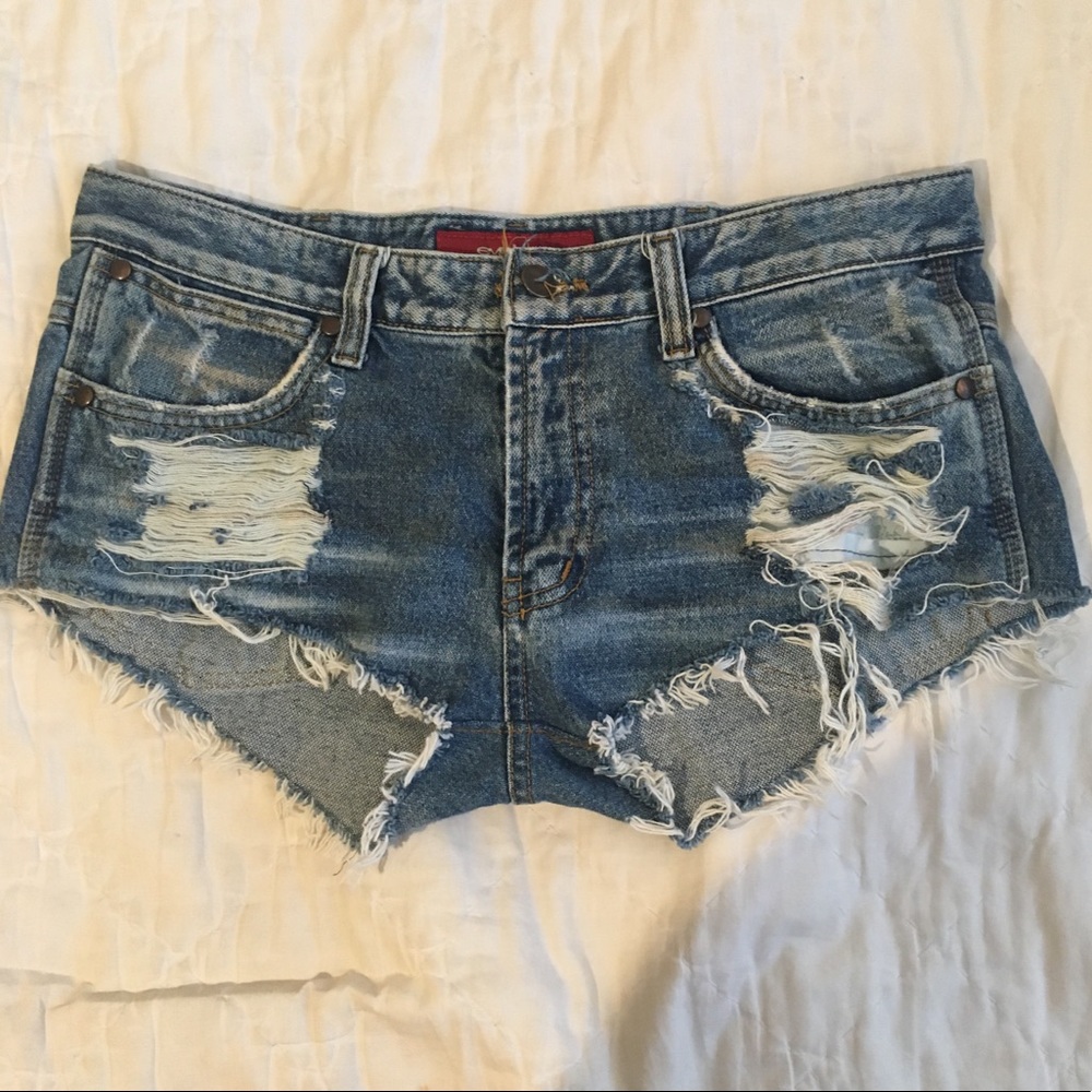 Brand New distressed denim shorts